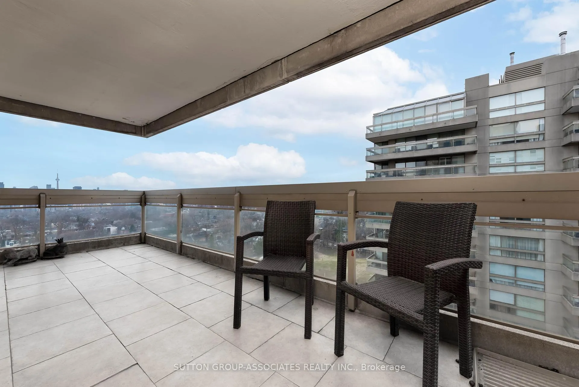 Photo 34 of Unit 1602, 61 St Clair Avenue W, Toronto, Yonge-St. Clair — HOMEH
