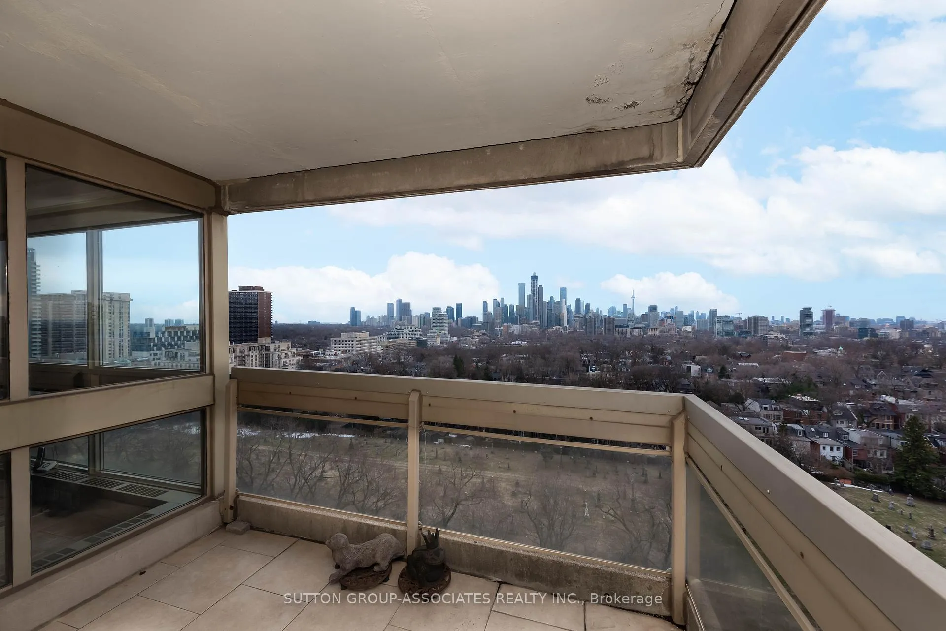Photo 35 of Unit 1602, 61 St Clair Avenue W, Toronto, Yonge-St. Clair — HOMEH