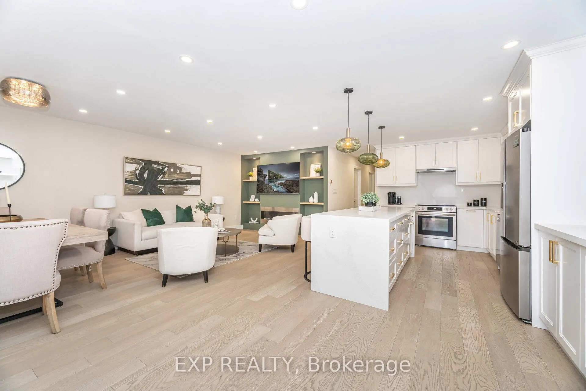 Photo 7 of 7 Boyne Highlands Court, Vaughan, Concord — HOMEH