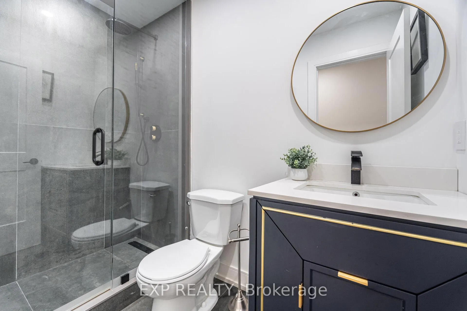 Photo 27 of 7 Boyne Highlands Court, Vaughan, Concord — HOMEH