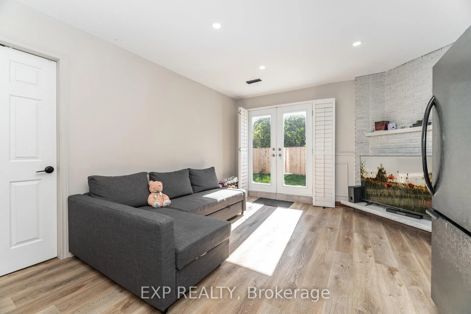 Photo 34 of 7 Boyne Highlands Court, Vaughan, Concord — HOMEH