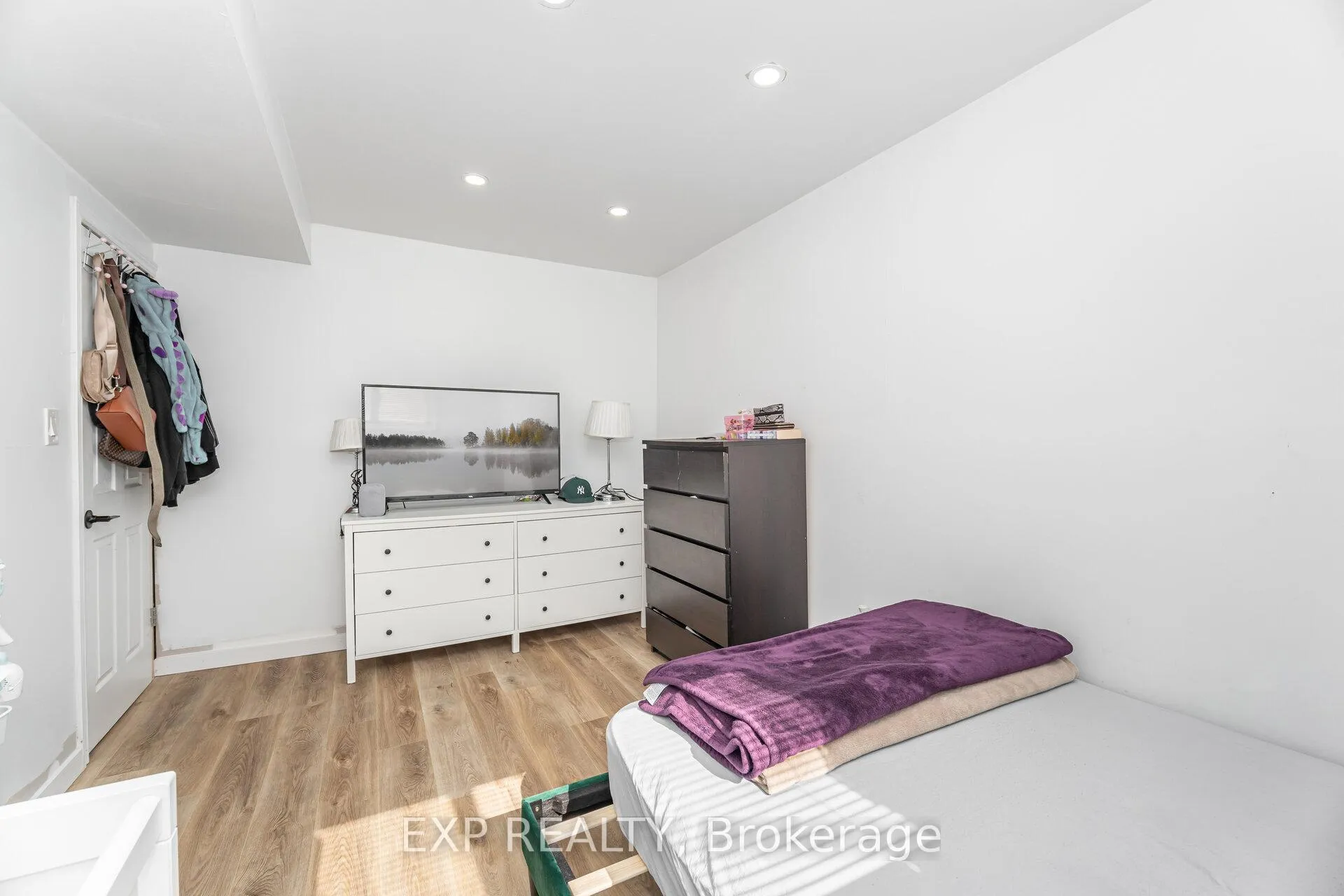 Photo 36 of 7 Boyne Highlands Court, Vaughan, Concord — HOMEH
