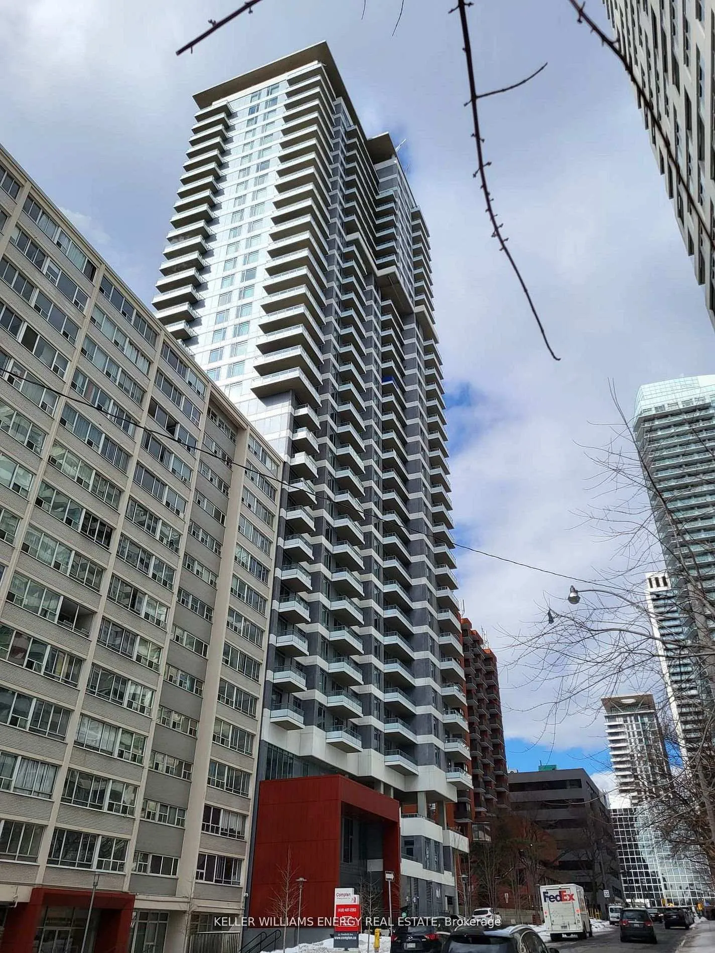 Photo 1 of Unit 513, 50 Dunfield Avenue, Toronto, Mount Pleasant West — HOMEH