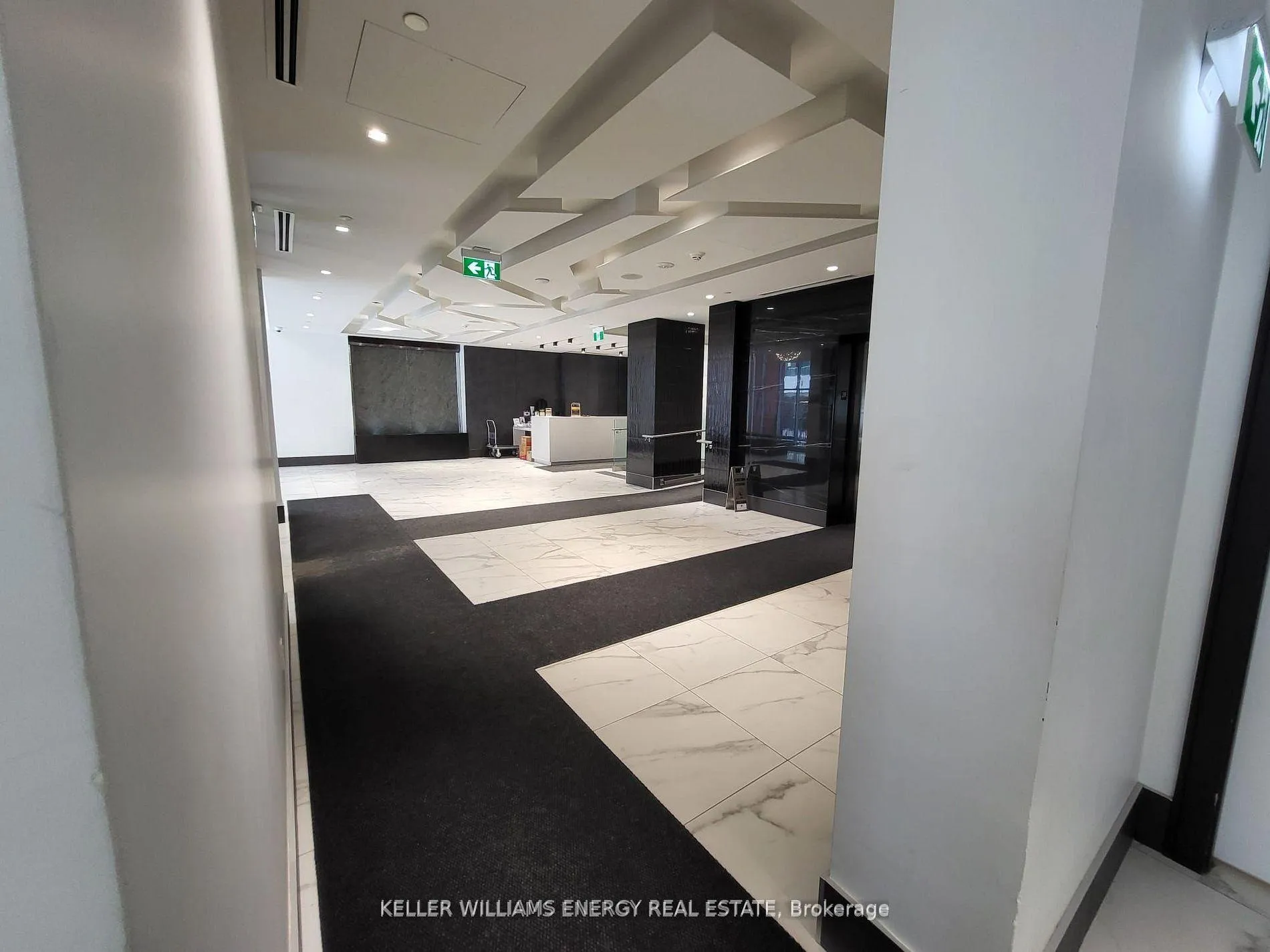 Photo 6 of Unit 513, 50 Dunfield Avenue, Toronto, Mount Pleasant West — HOMEH
