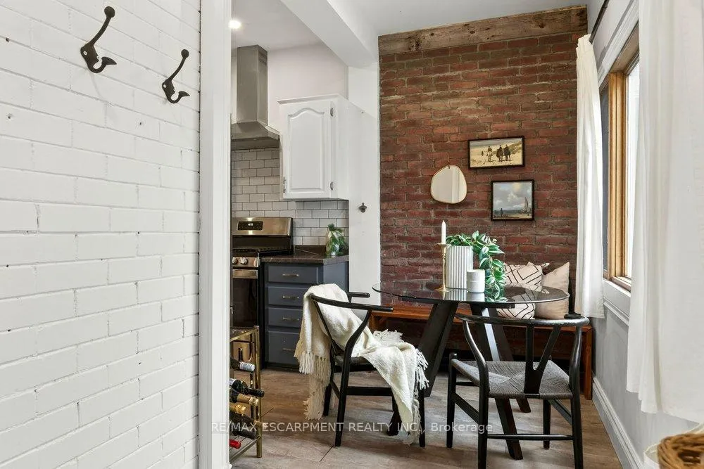 Photo 7 of 69 Balmoral Avenue S, Hamilton, Delta — HOMEH