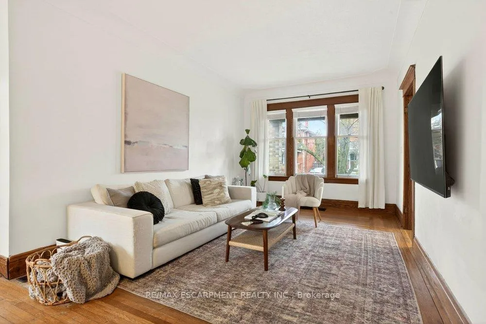 Photo 11 of 69 Balmoral Avenue S, Hamilton, Delta — HOMEH