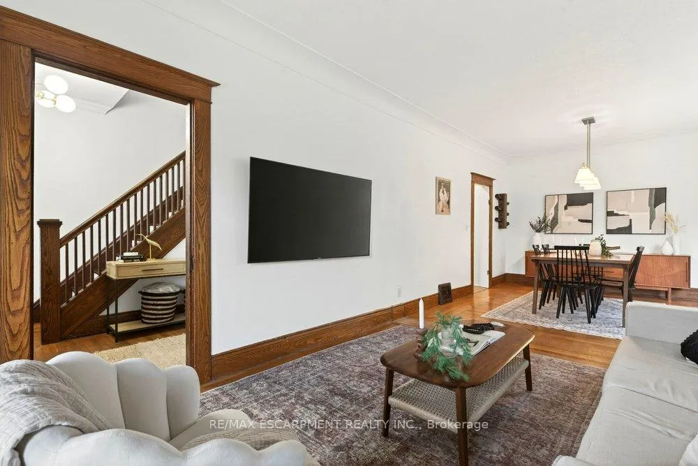 Photo 17 of 69 Balmoral Avenue S, Hamilton, Delta — HOMEH