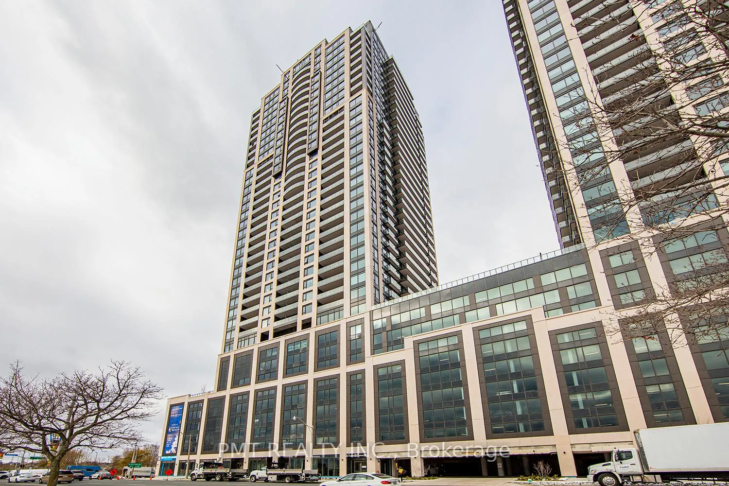 Front of Unit 2617, 1928 Lake Shore Boulevard W
