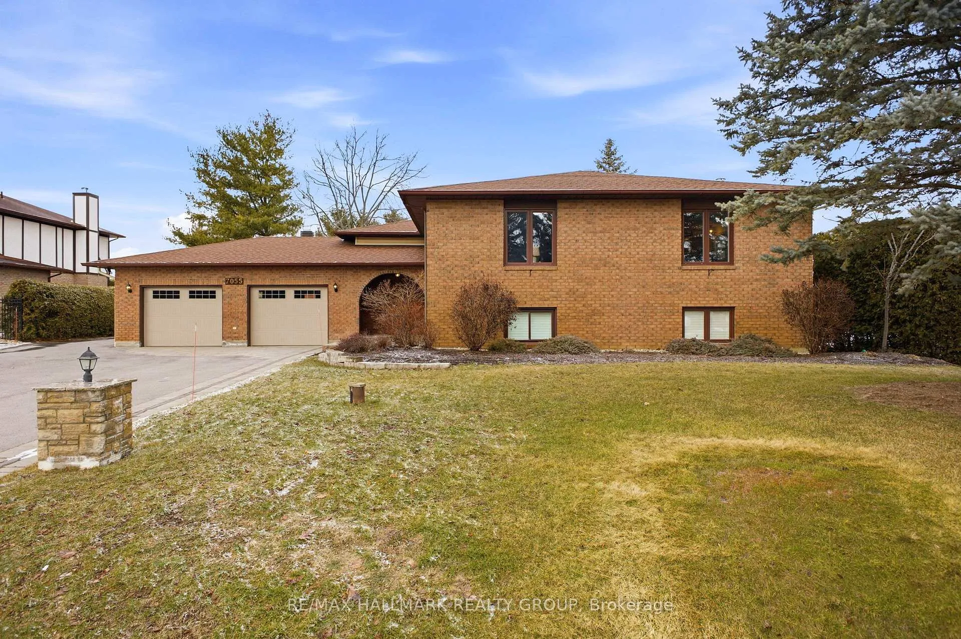 Photo 1 of 7055 Shadow Ridge Drive, Ottawa, Greely — HOMEH