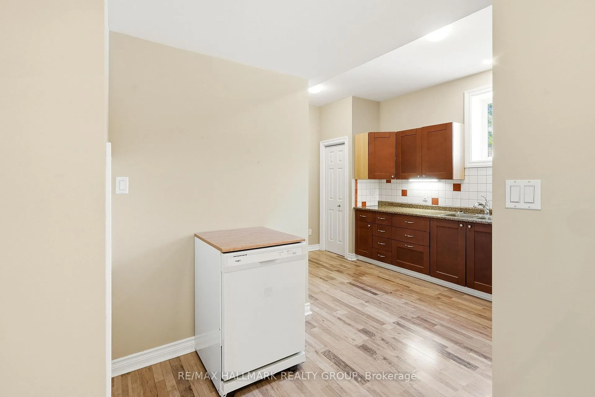 Photo 32 of 7055 Shadow Ridge Drive, Ottawa, Greely — HOMEH