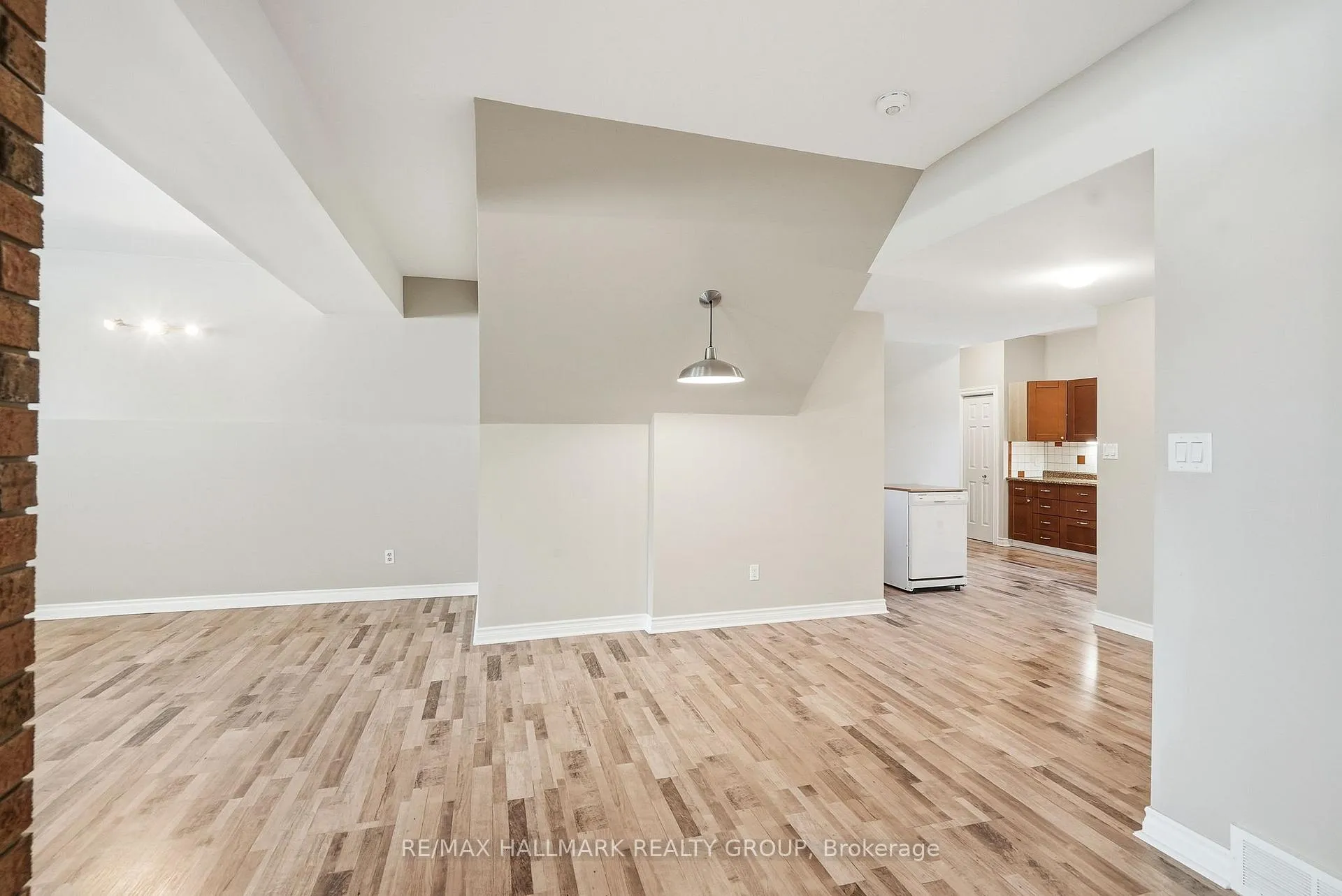 Photo 42 of 7055 Shadow Ridge Drive, Ottawa, Greely — HOMEH