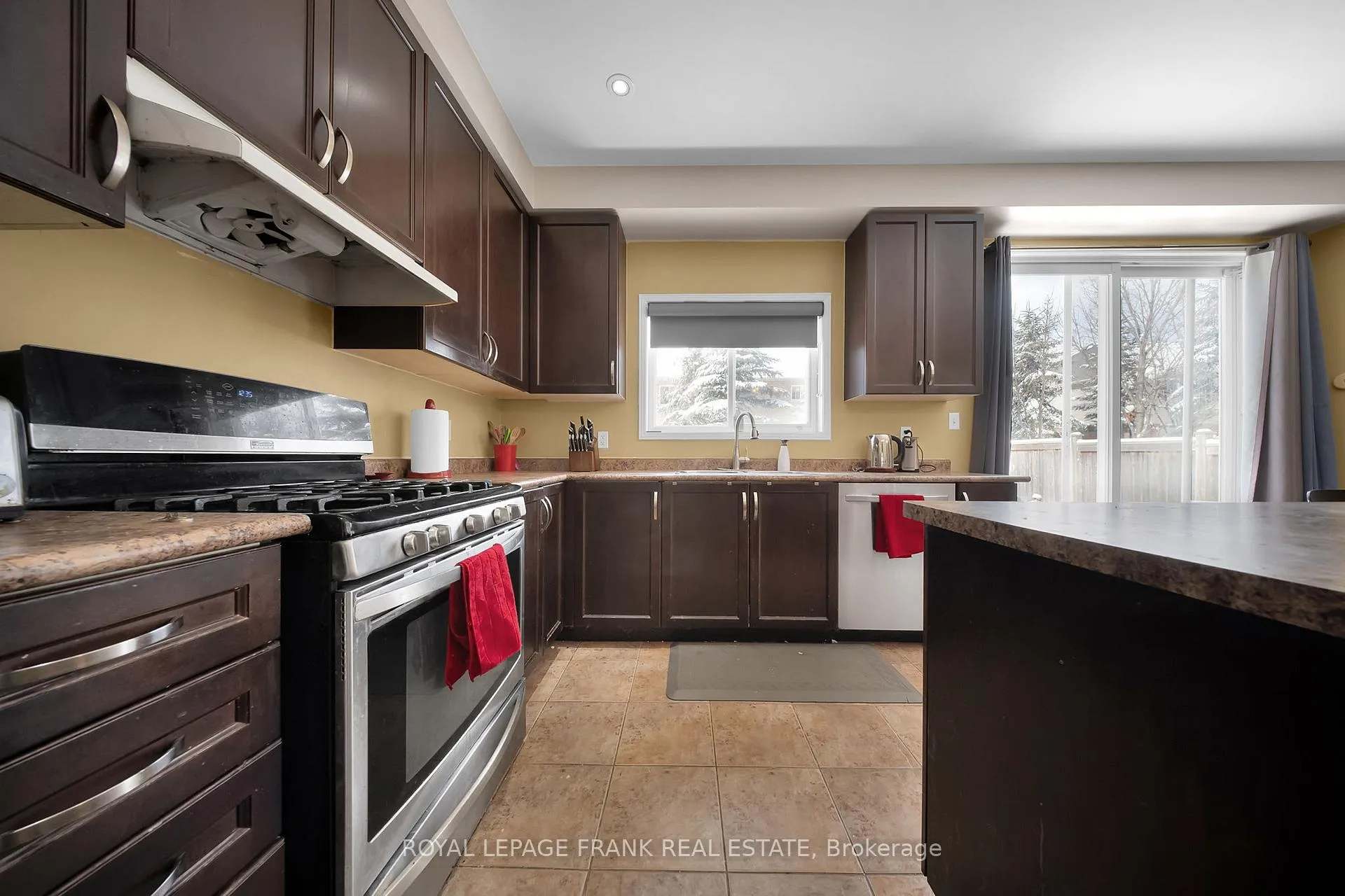 Photo 9 of 2300 Bridle Road, Oshawa, Windfields — HOMEH