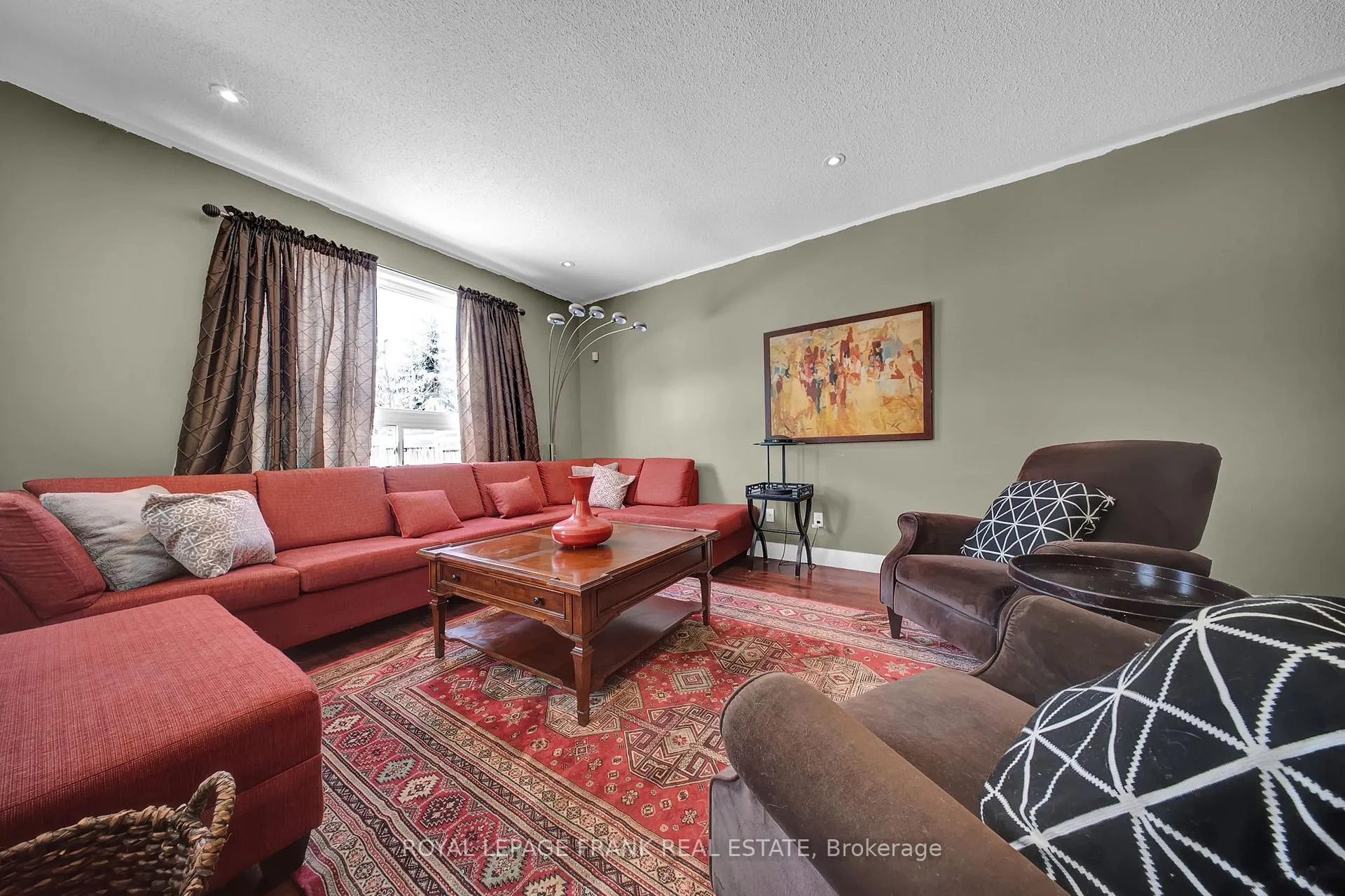 Photo 17 of 2300 Bridle Road, Oshawa, Windfields — HOMEH
