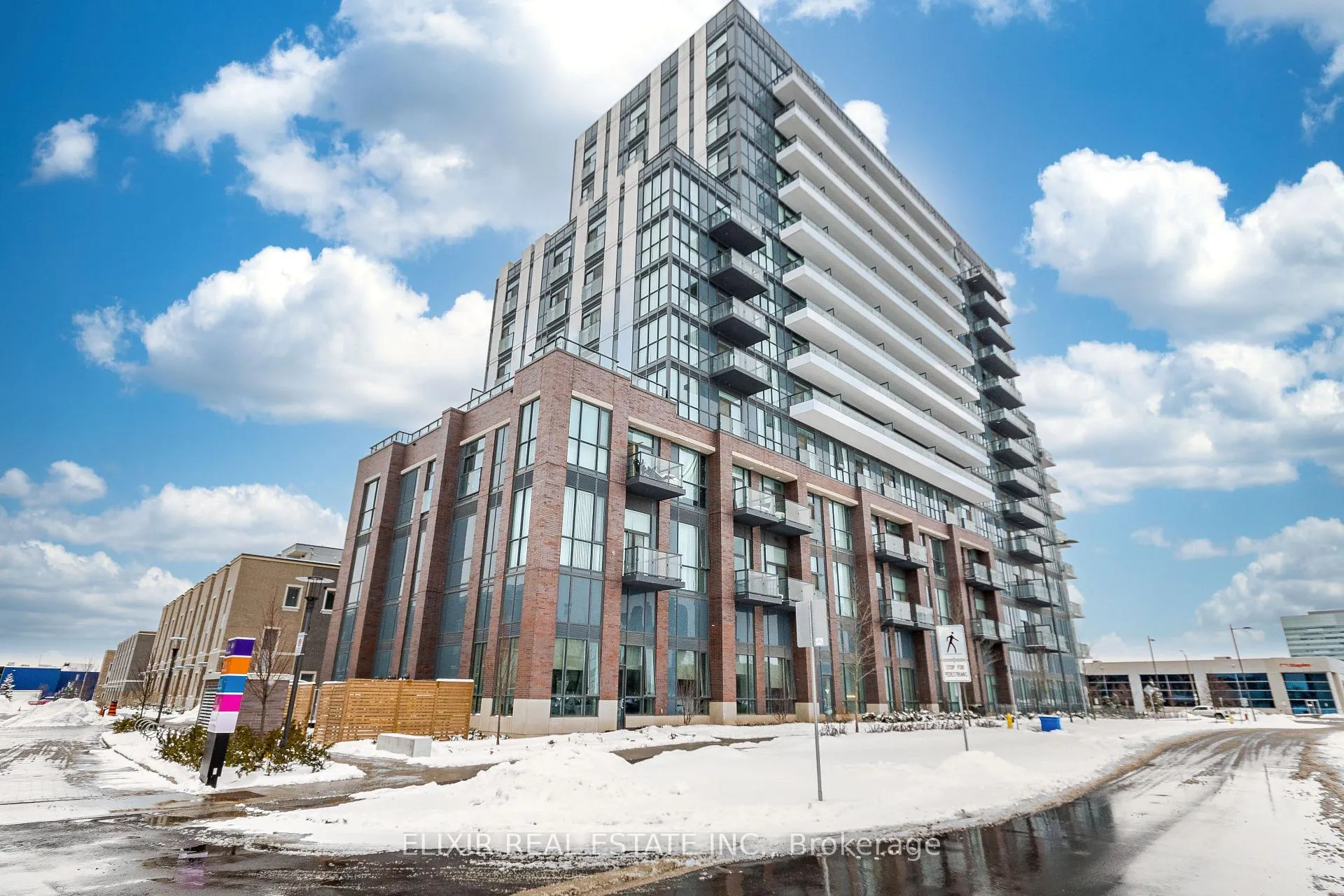 Front of Unit 522, 60 Honeycrisp Crescent