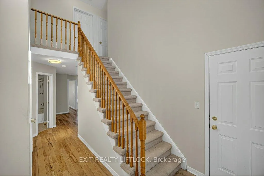 Photo 5 of 1418 Hancox Court, Peterborough, Monaghan Ward 2 — HOMEH