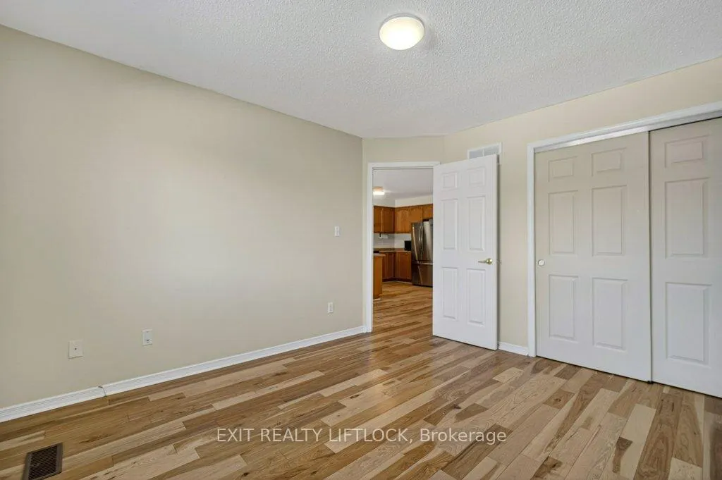 Photo 17 of 1418 Hancox Court, Peterborough, Monaghan Ward 2 — HOMEH