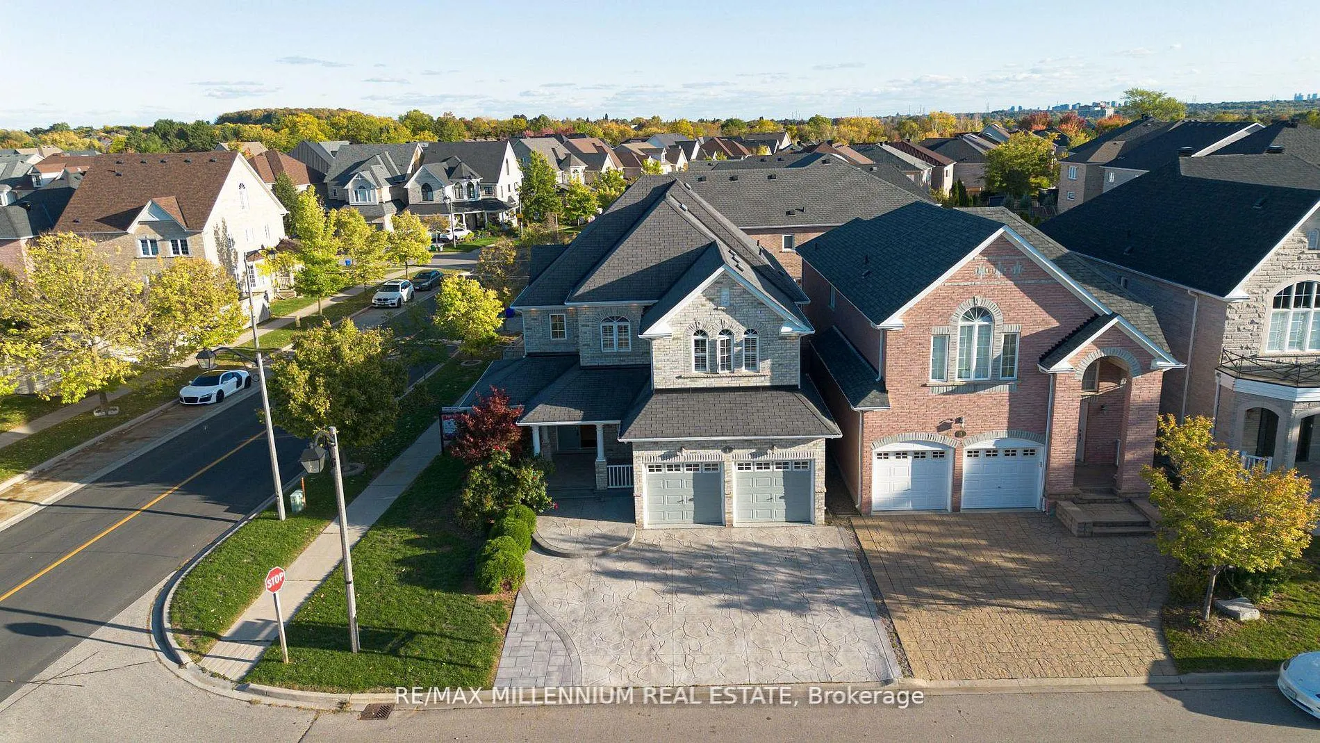 Photo 1 of 1 Bracknell Avenue, Markham, Berczy — HOMEH
