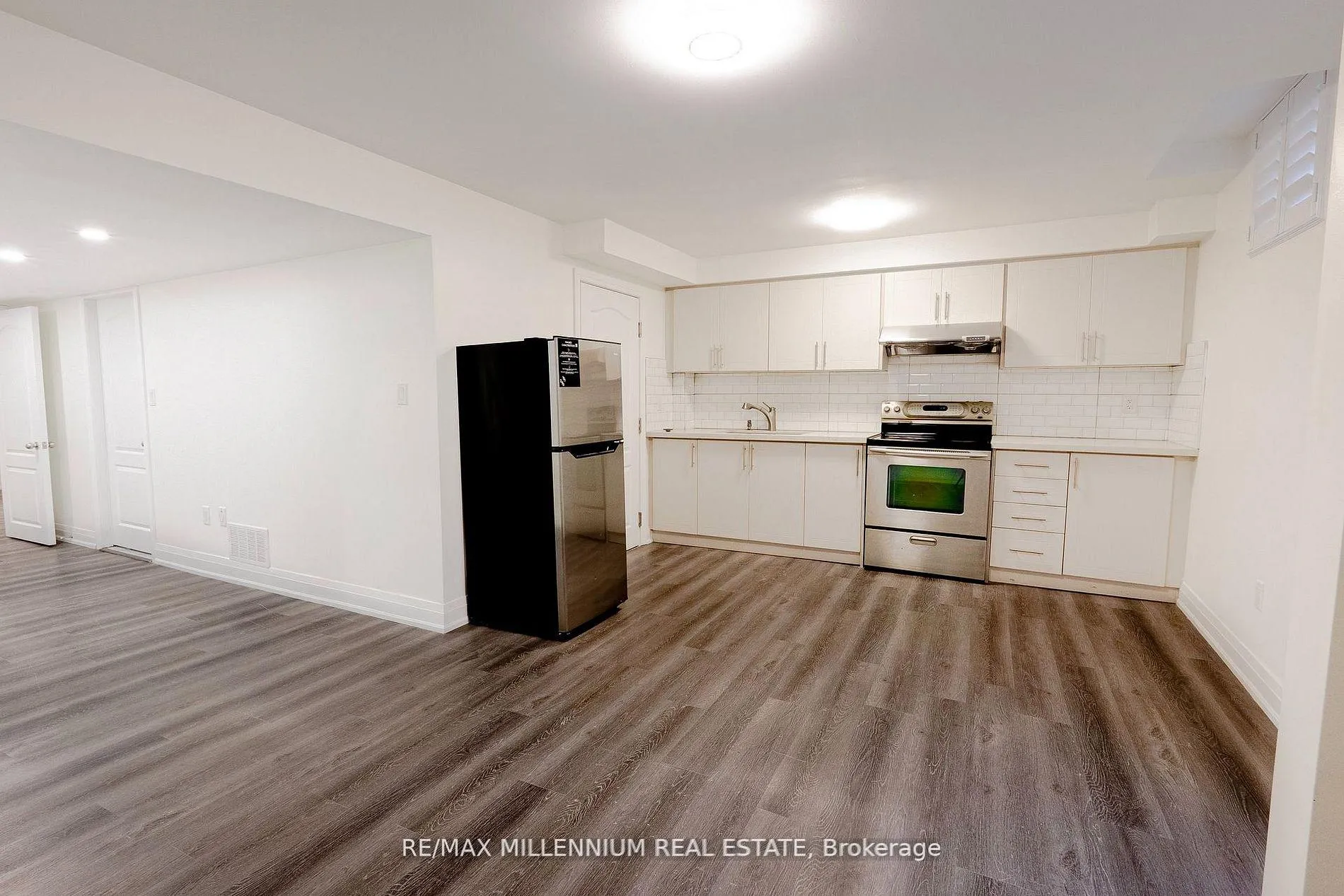 Photo 30 of 1 Bracknell Avenue, Markham, Berczy — HOMEH