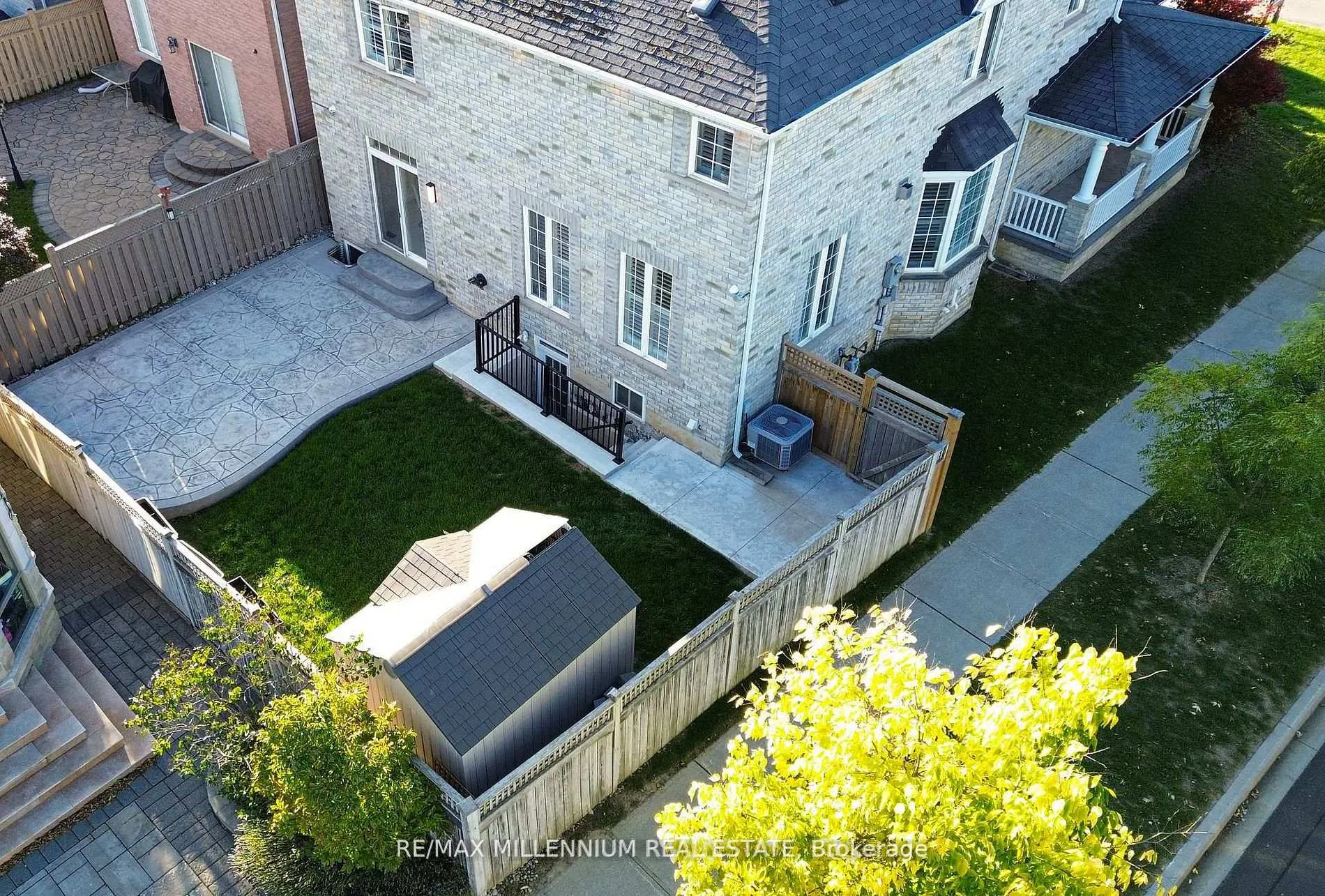 Photo 38 of 1 Bracknell Avenue, Markham, Berczy — HOMEH