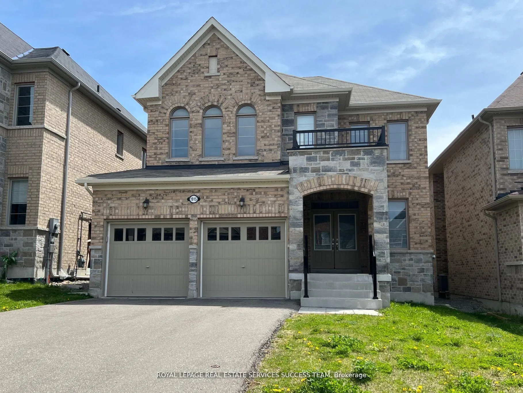Photo 1 of 1915 Douglas Langtree Drive, Oshawa, Taunton — HOMEH