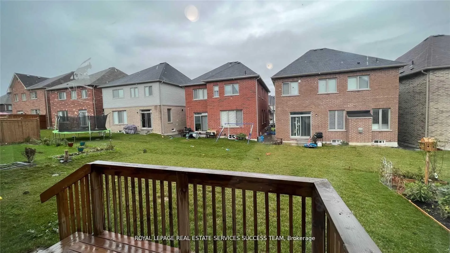 Photo 17 of 1915 Douglas Langtree Drive, Oshawa, Taunton — HOMEH