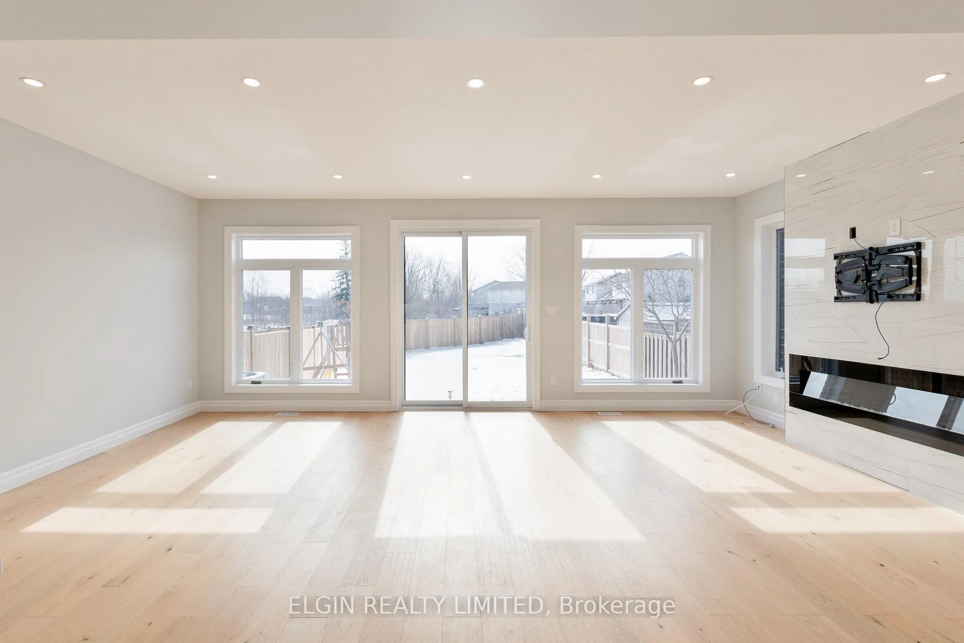 Photo 10 of 41531 Florence Court, Southwold, Rural Southwold — HOMEH