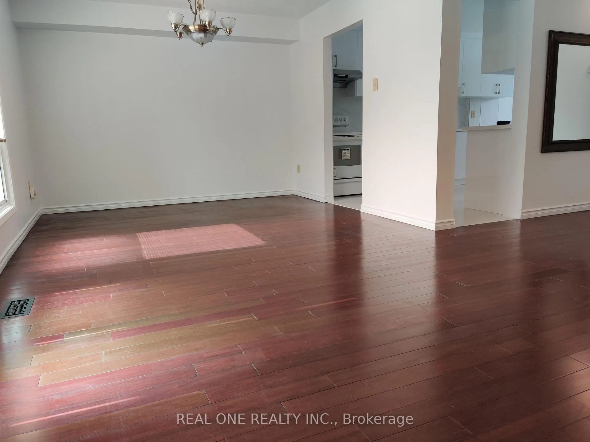Photo 11 of Unit 50, 646 Village Parkway, Markham, Unionville — HOMEH