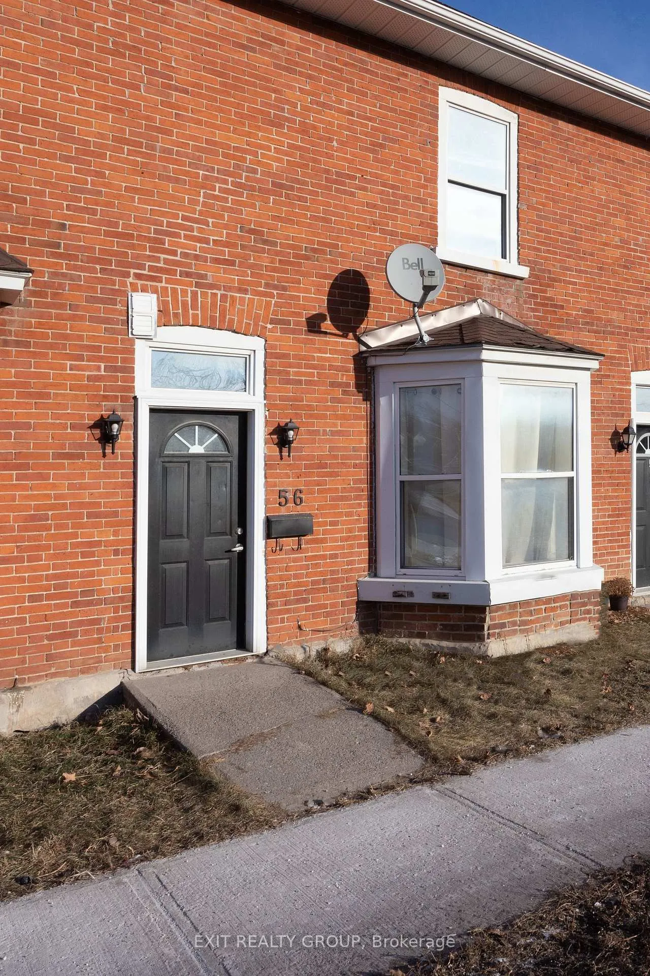 Front of 56 Moira Street W