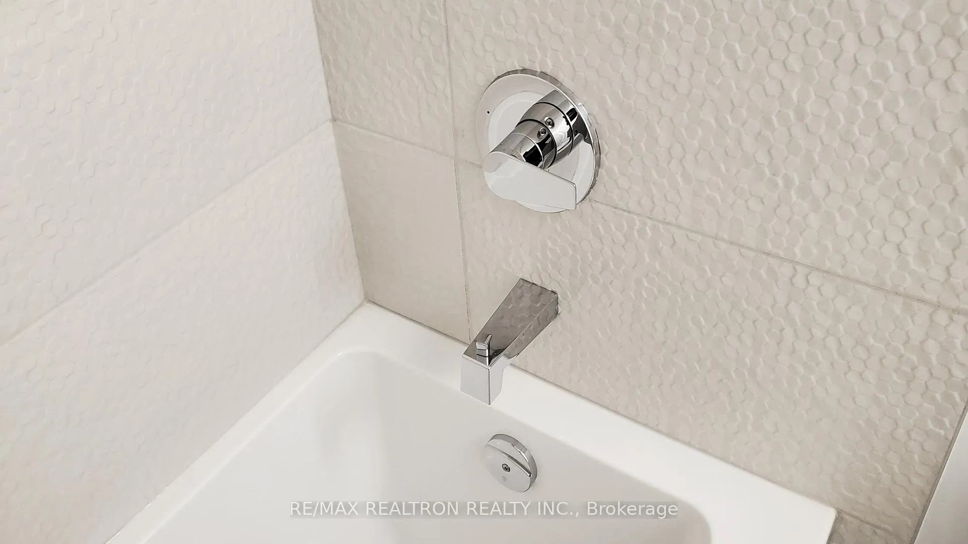 Photo 36 of Unit 1909, 9763 Markham Road, Markham, Greensborough — HOMEH