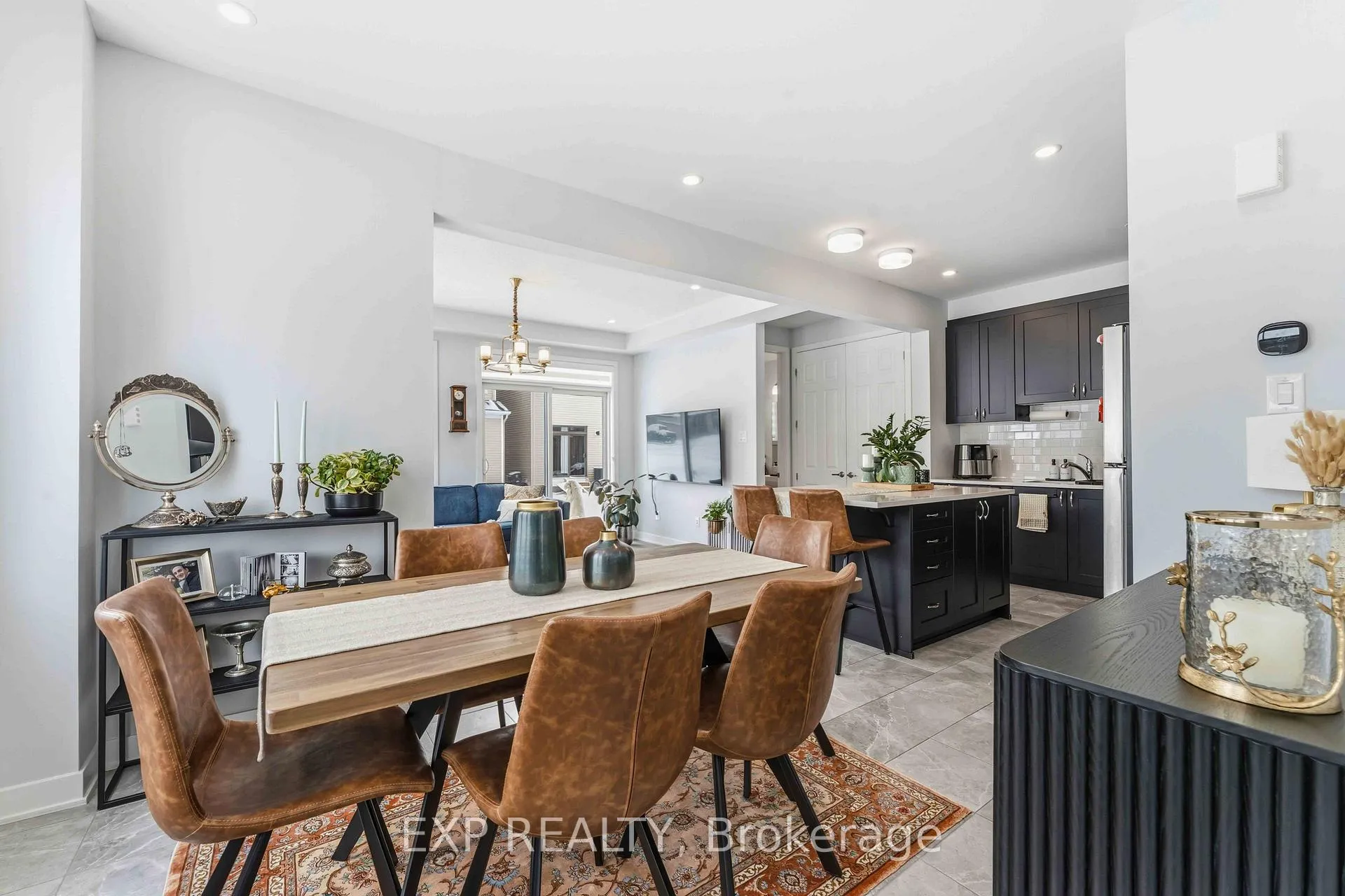 Photo 15 of 542 Filly Terrace, Ottawa, Goulbourn Twp From Franktown Rd/South To Rideau — HOMEH
