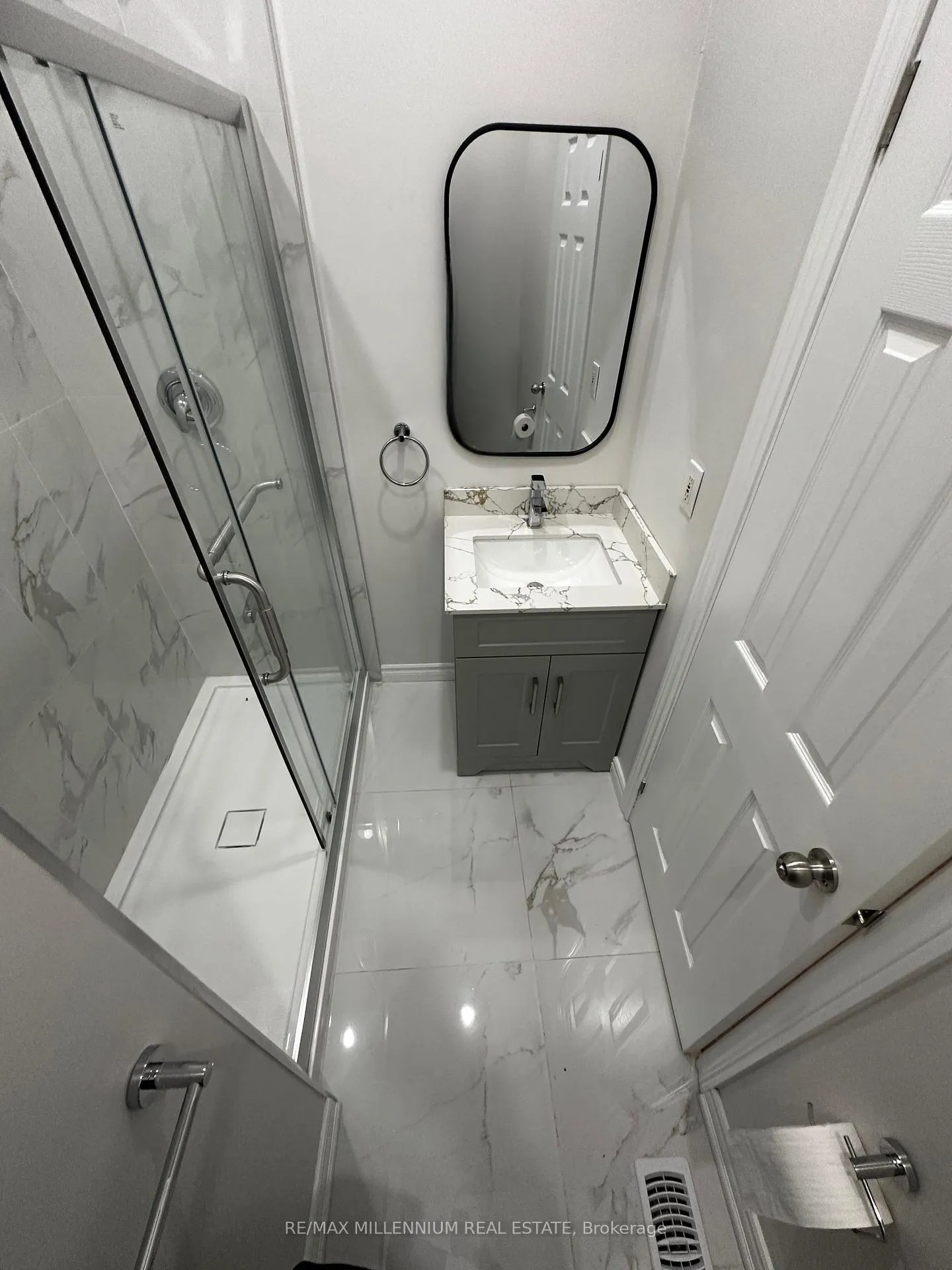 Photo 9 of Unit APT 2, 25 Howard Street, Toronto, North St. James Town — HOMEH