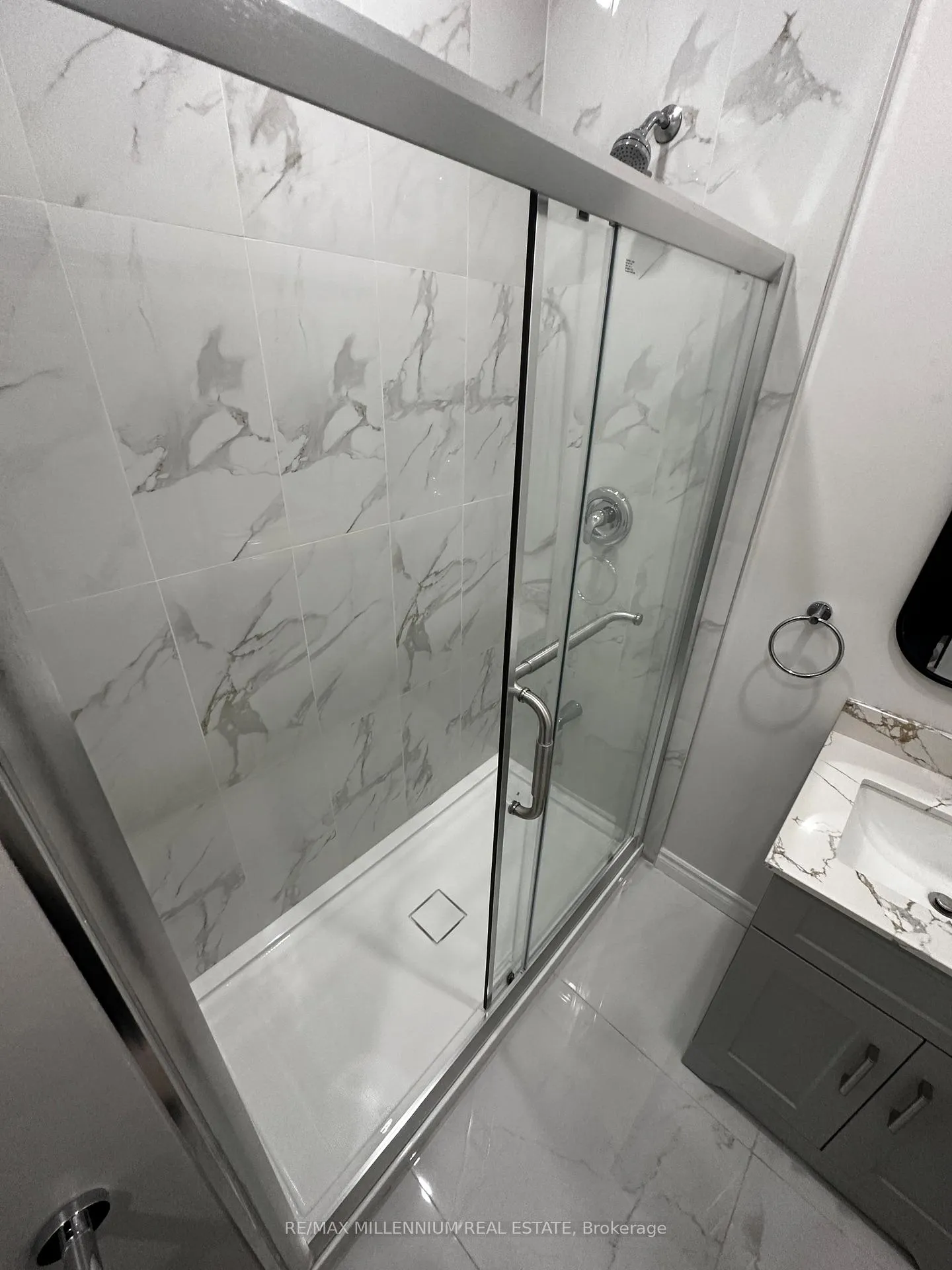 Photo 10 of Unit APT 2, 25 Howard Street, Toronto, North St. James Town — HOMEH