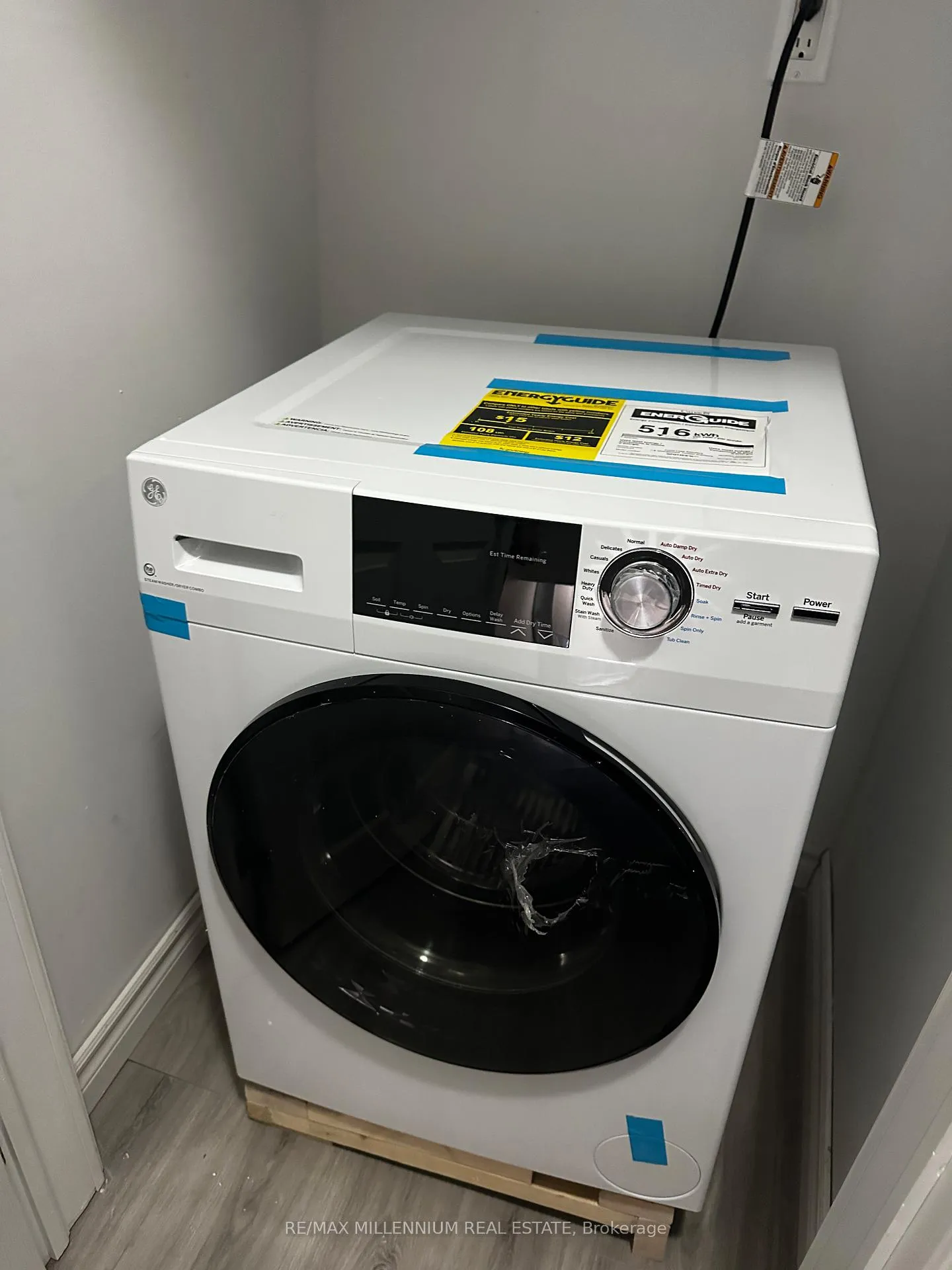 Photo 11 of Unit APT 2, 25 Howard Street, Toronto, North St. James Town — HOMEH