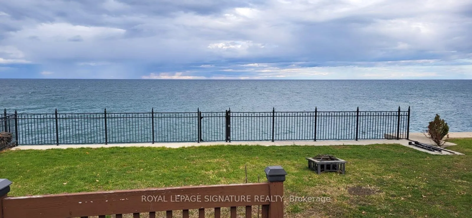 Photo 21 of 80 Seabreeze Crescent, Hamilton, Lakeshore — HOMEH