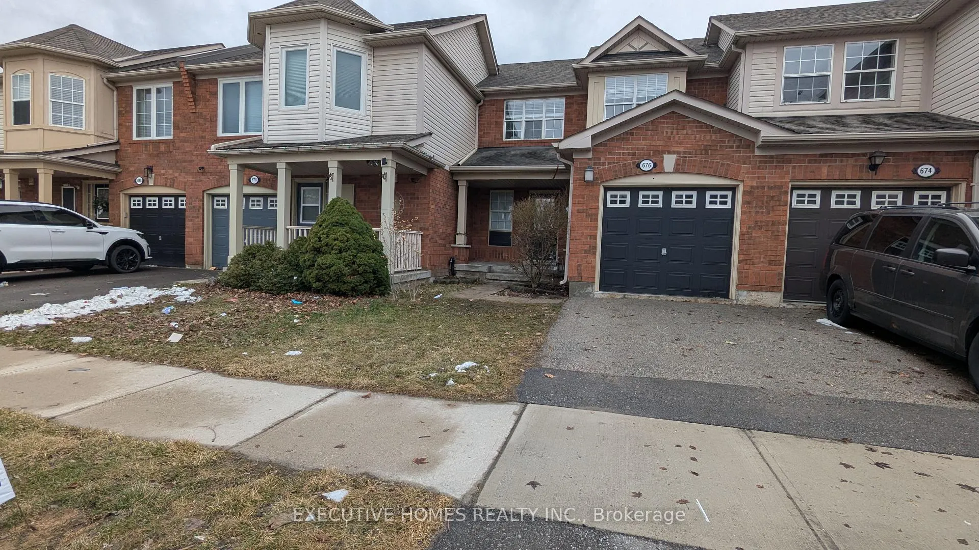 Photo 1 of 676 Hamilton Crescent, Milton, Beaty — HOMEH