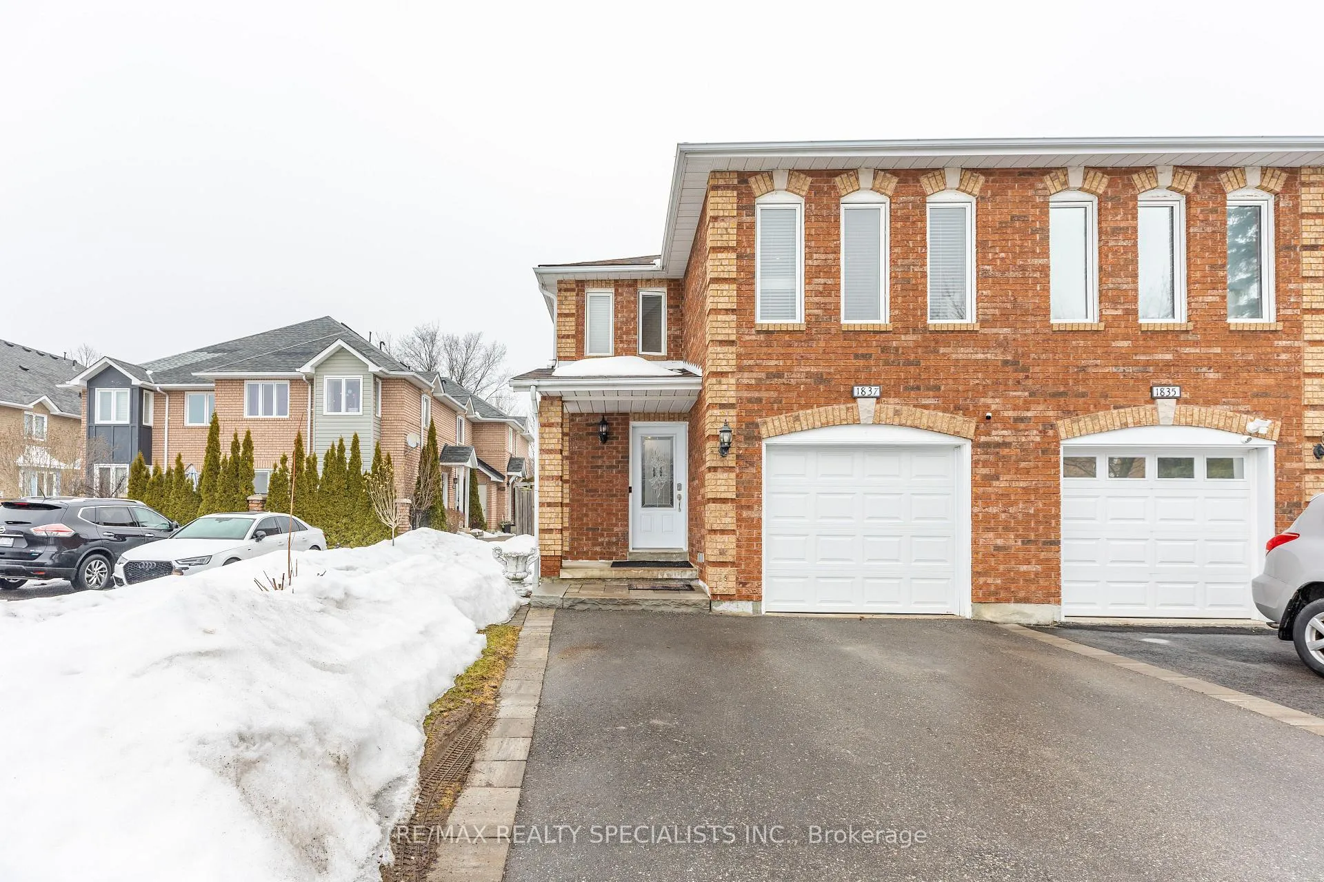 Photo 2 of 1837 Valleyview Drive, Pickering, Highbush — HOMEH