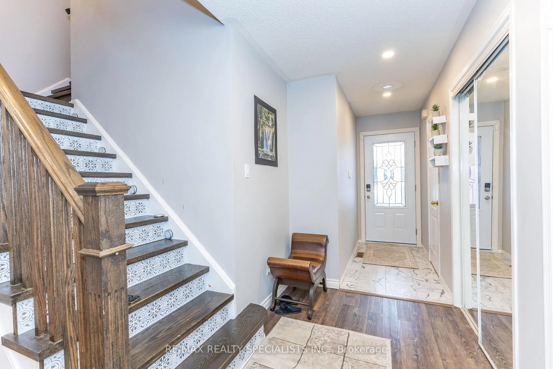 Photo 8 of 1837 Valleyview Drive, Pickering, Highbush — HOMEH