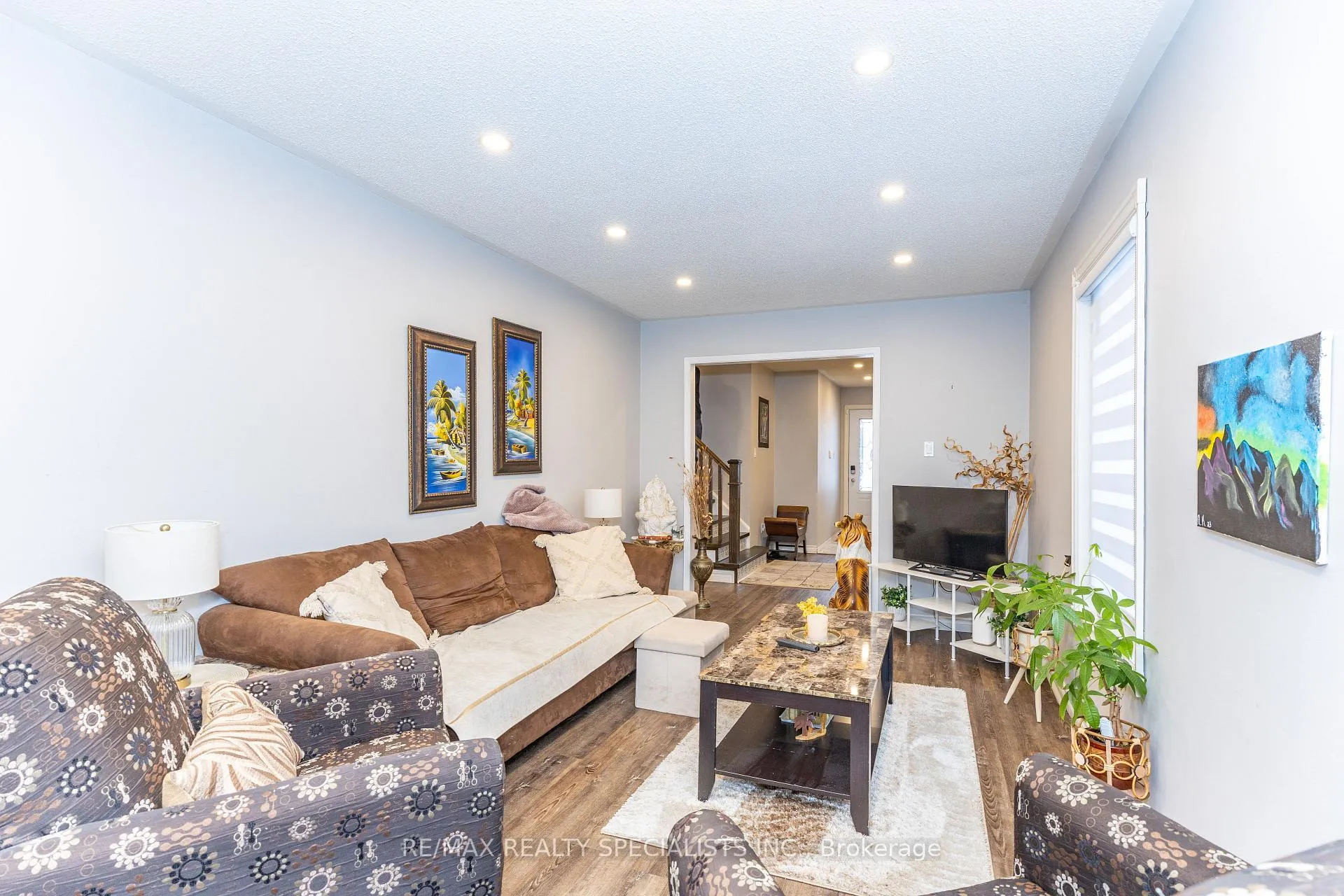 Photo 13 of 1837 Valleyview Drive, Pickering, Highbush — HOMEH