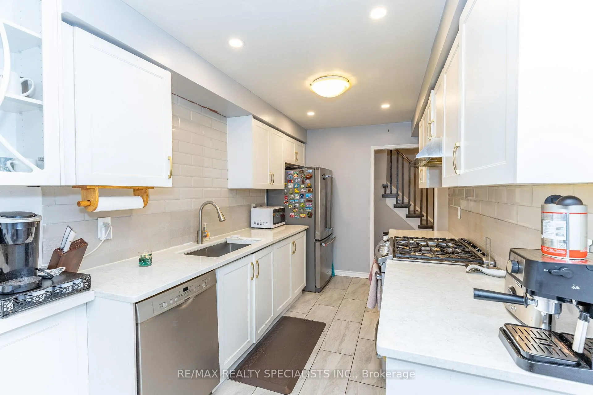 Photo 18 of 1837 Valleyview Drive, Pickering, Highbush — HOMEH