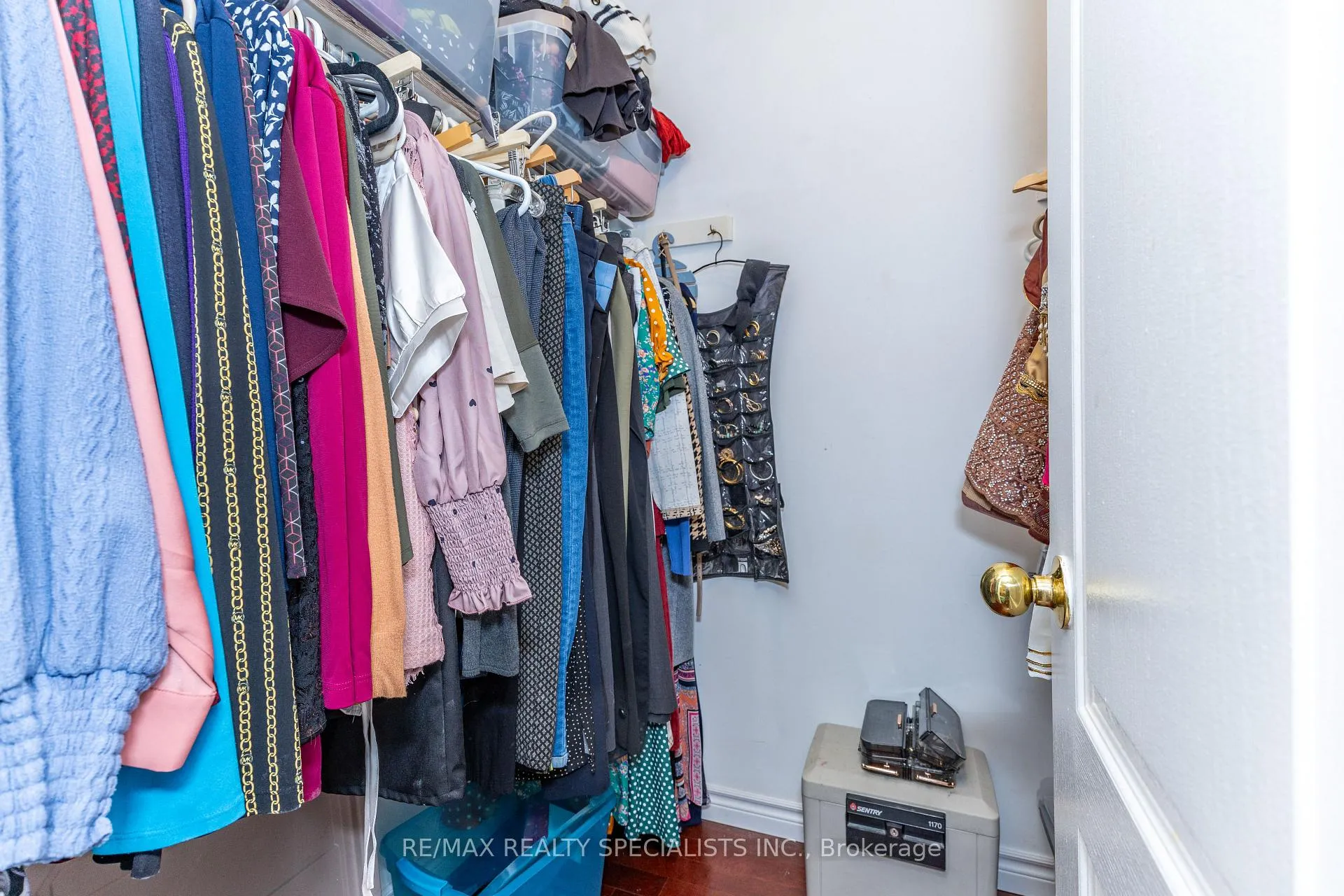 Photo 37 of 1837 Valleyview Drive, Pickering, Highbush — HOMEH