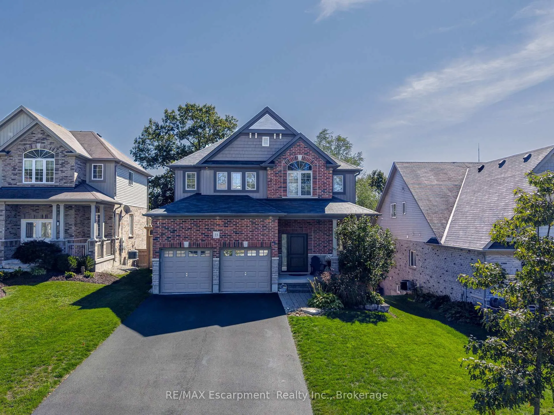 Photo 1 of 23 Howard Marshall Street, North Dumfries — HOMEH