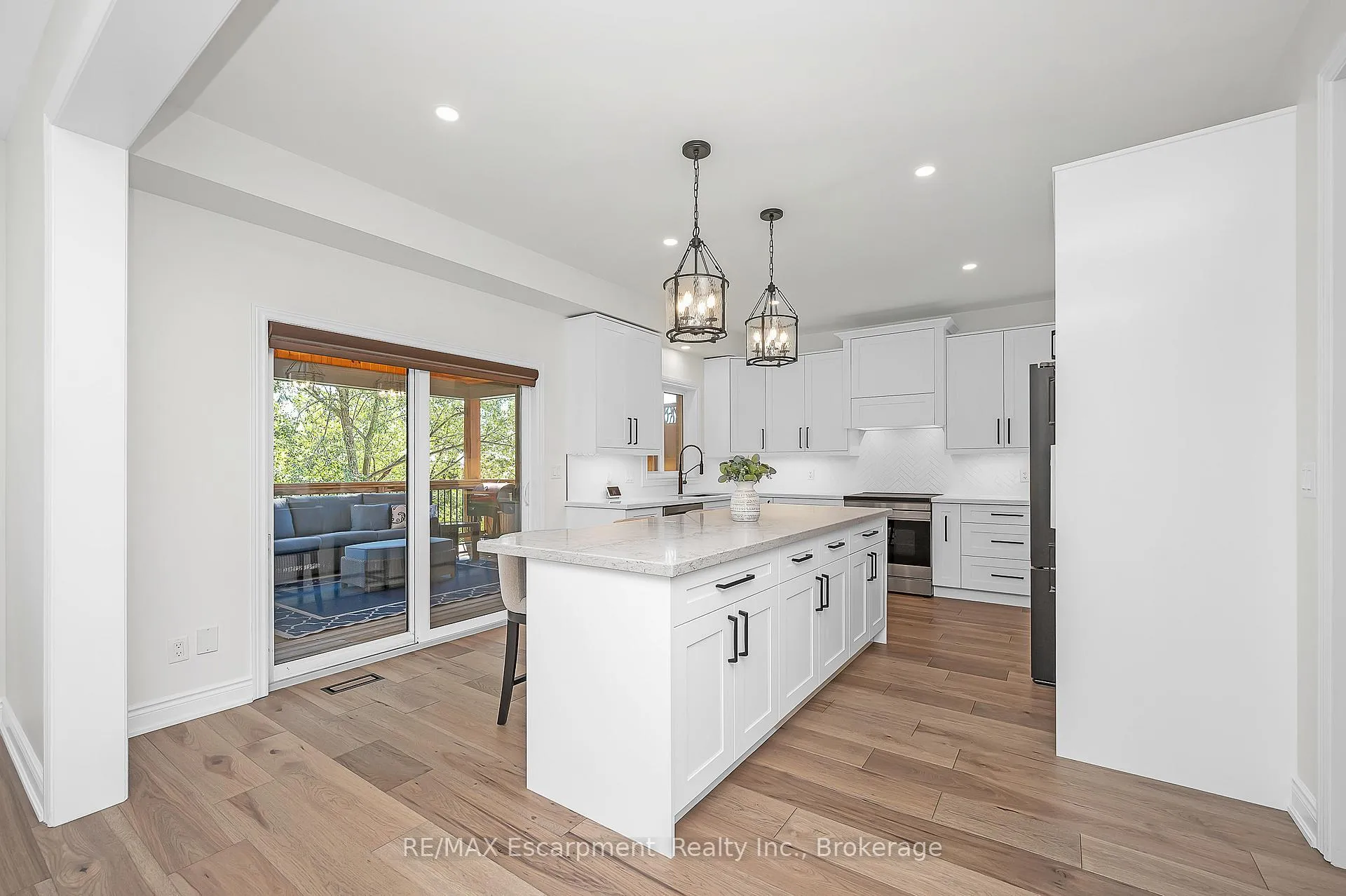 Photo 7 of 23 Howard Marshall Street, North Dumfries — HOMEH