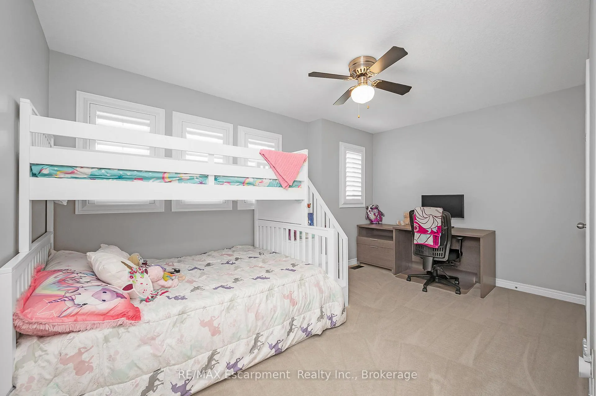 Photo 25 of 23 Howard Marshall Street, North Dumfries — HOMEH