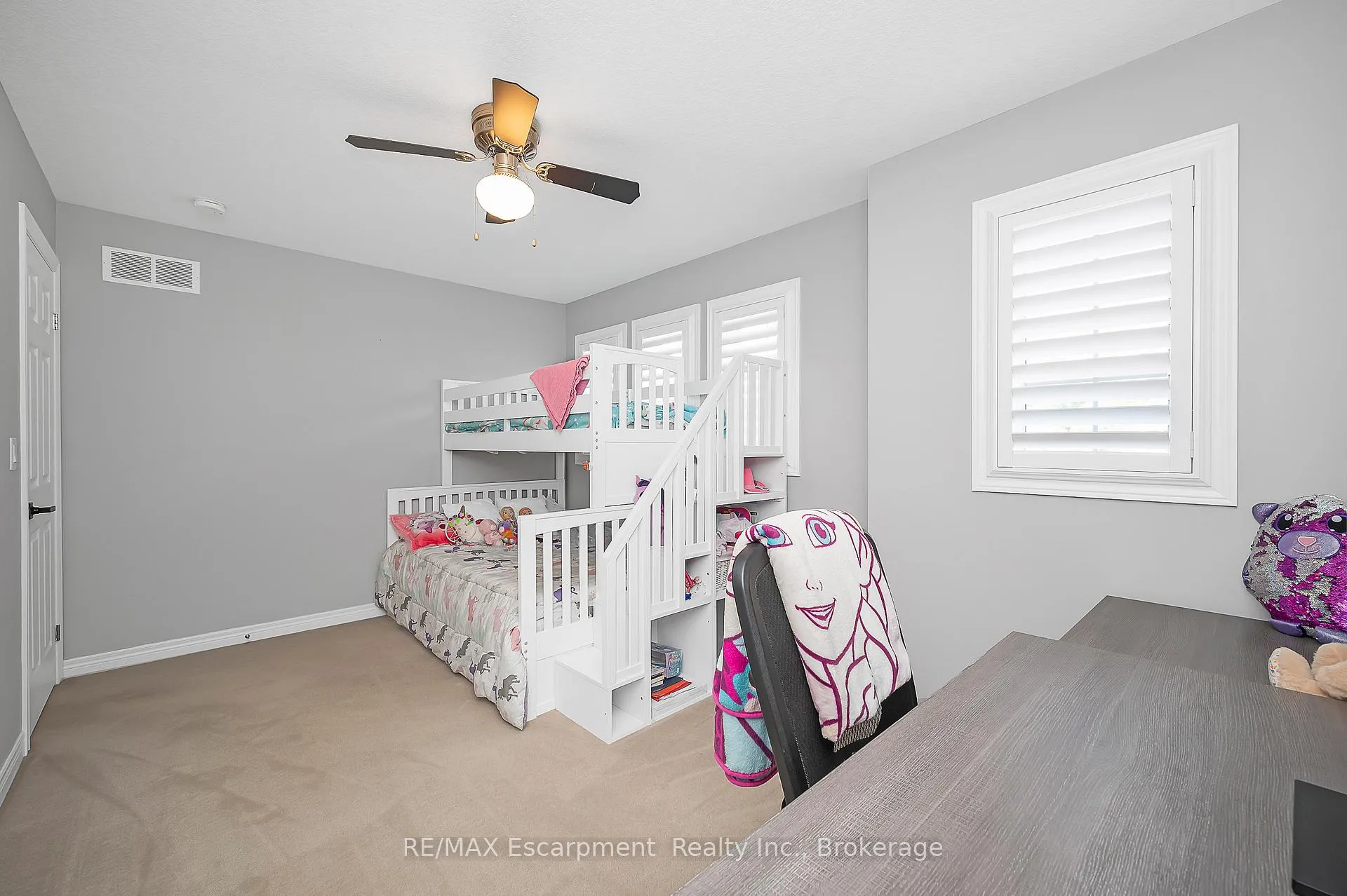 Photo 26 of 23 Howard Marshall Street, North Dumfries — HOMEH