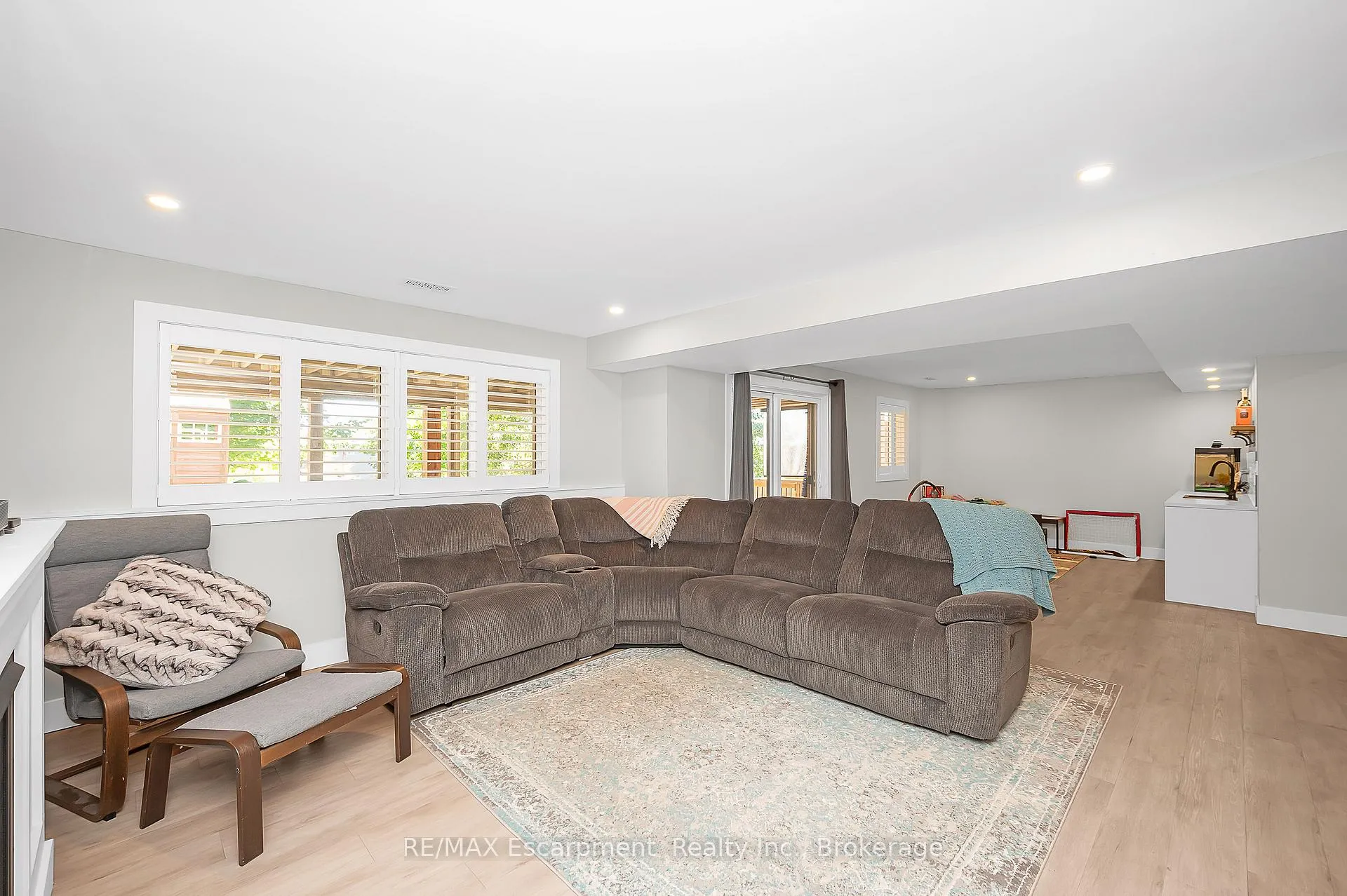 Photo 29 of 23 Howard Marshall Street, North Dumfries — HOMEH
