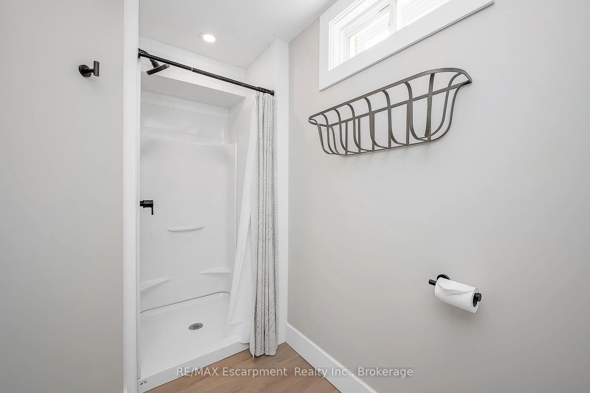 Photo 35 of 23 Howard Marshall Street, North Dumfries — HOMEH