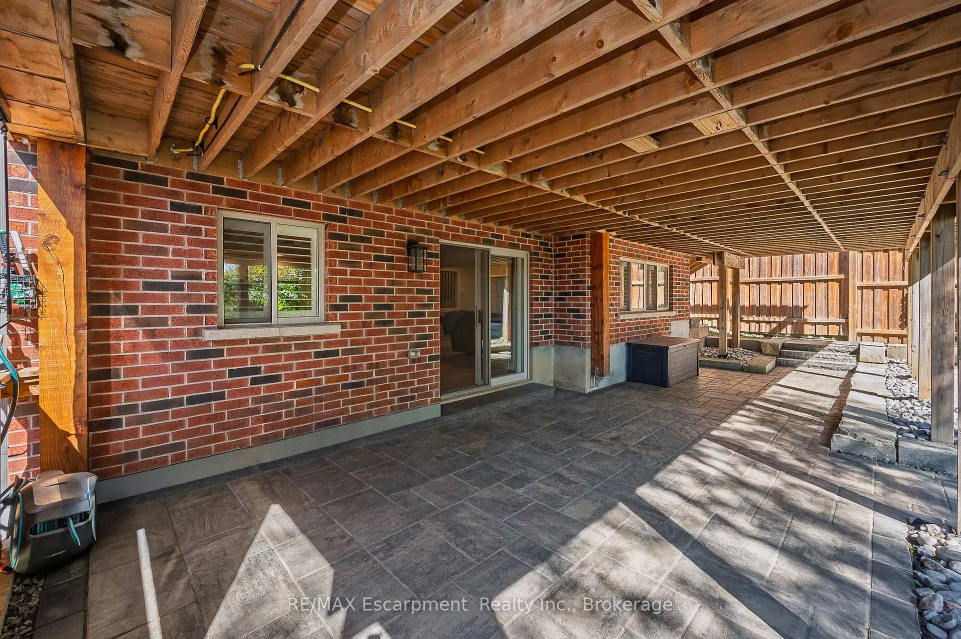 Photo 40 of 23 Howard Marshall Street, North Dumfries — HOMEH