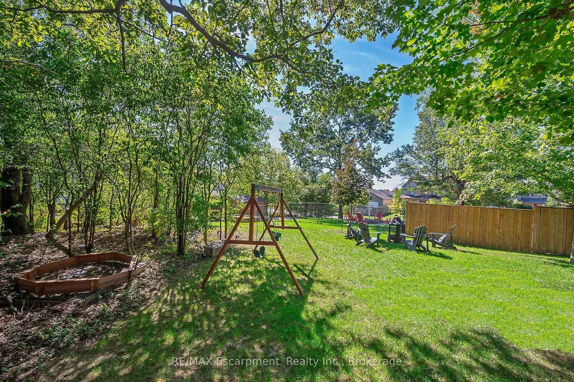 Photo 45 of 23 Howard Marshall Street, North Dumfries — HOMEH