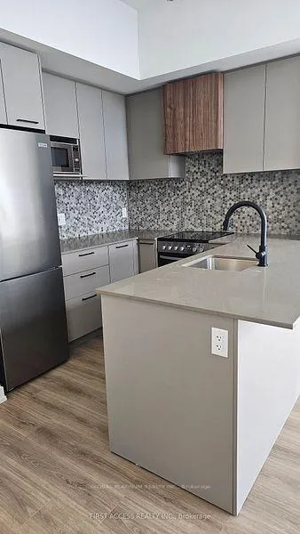 Photo 3 of Unit 609, 10 Lagerfeld Drive, Brampton, Northwest Brampton — HOMEH