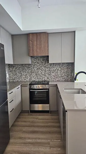 Photo 4 of Unit 609, 10 Lagerfeld Drive, Brampton, Northwest Brampton — HOMEH